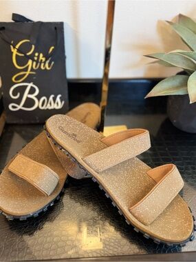 Gumbies  Men’s Double-Strap Slide Sandals in Tan